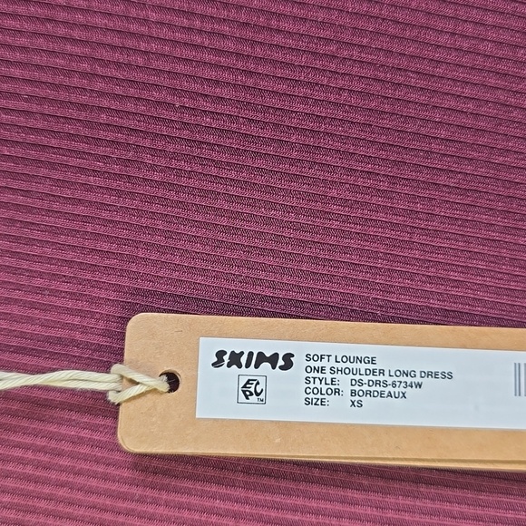 Skims Elegant Soft Longe One Shoulder Long Burgundy Dress Size Xs NwT. - Picture 7 of 10